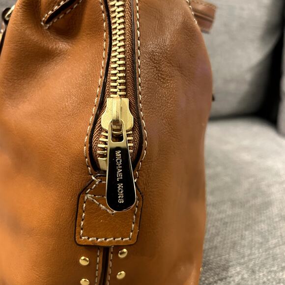 NEW Vintage Michael Kors Astor Studded Leather Satchel Bag Camel Gold Hardware - Picture 14 of 16
